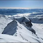 Laax, Parking, Ski, Room, Self Check-in Wi-fi Caumasee