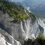 Laax, Parking, Ski, Room, Self Check-in Wi-fi Caumasee Daire *
