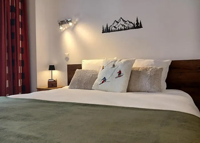Laax, Parking, Ski, Room, Self Check-in Wi-fi Caumasee フリムス